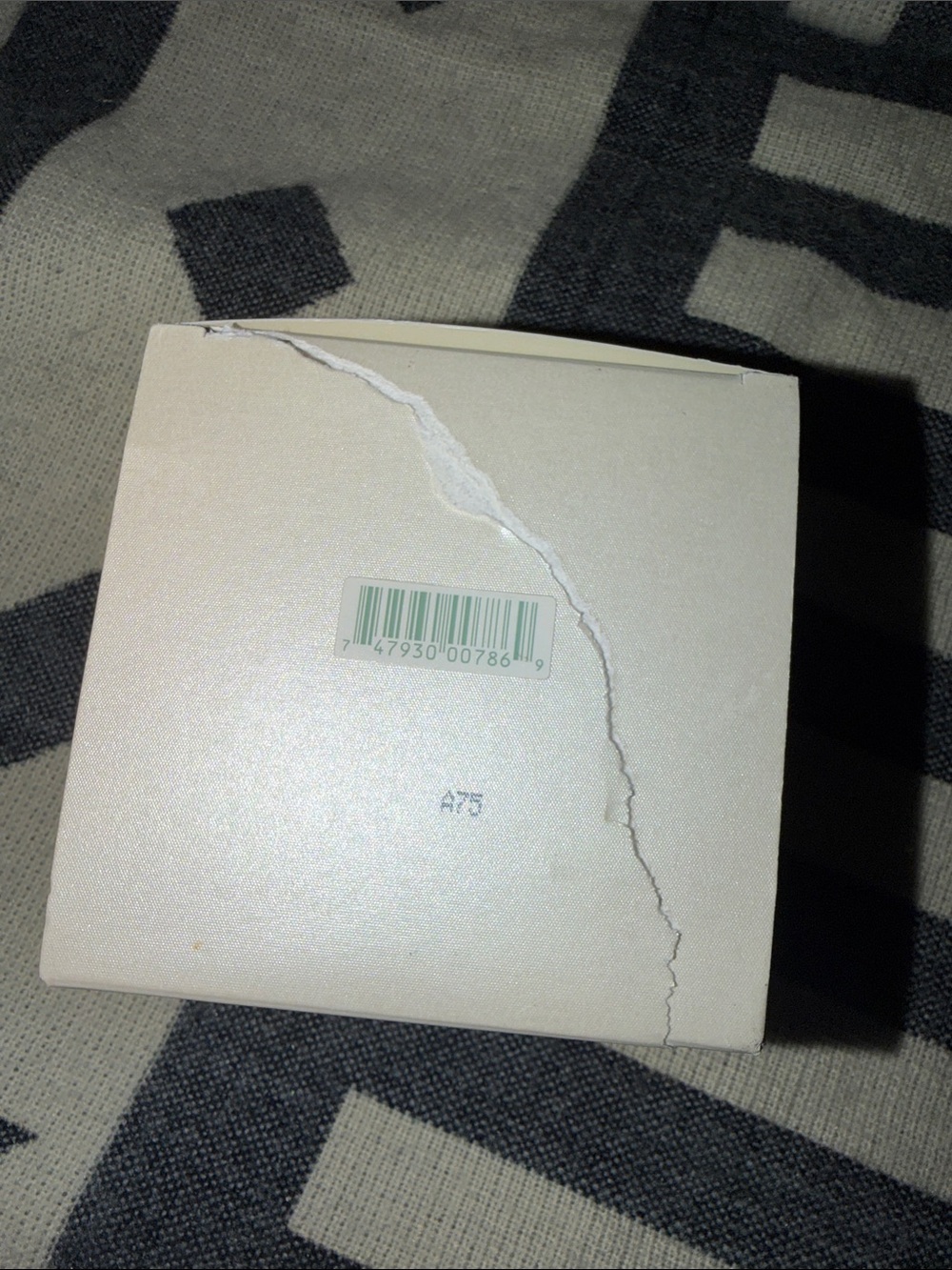 La Mer The Powder-05 Translucent - Picture 3 of 7